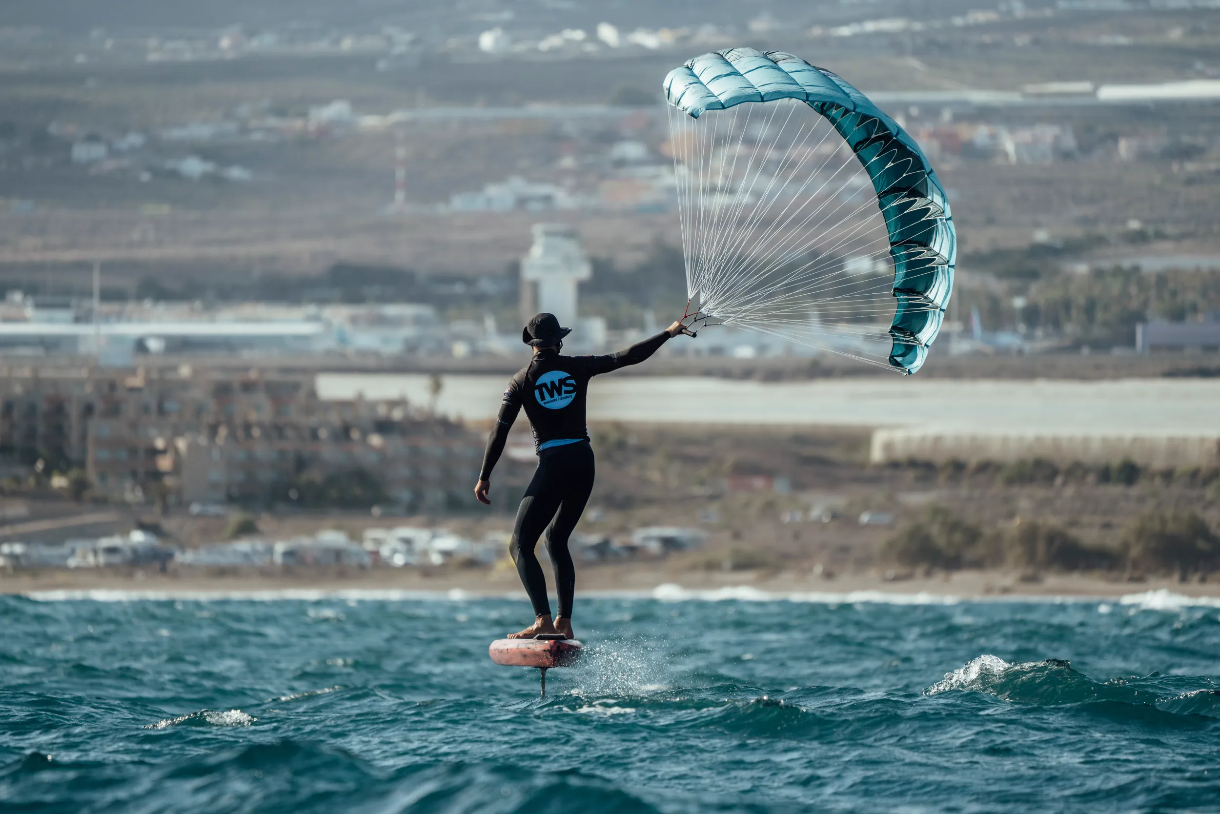 Aeryn parawing in action on the water